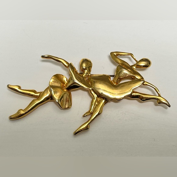 Jewelry - Vintage Gold Toned Ballerina Dancers Brooch